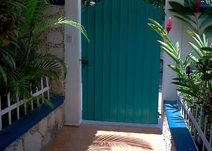 Hotel Alicia's *